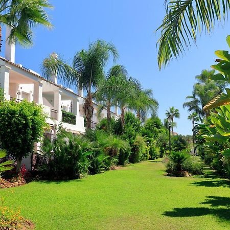 Unique Townhouse In Front Of Puerto Banus Apartment Marbella Exterior photo