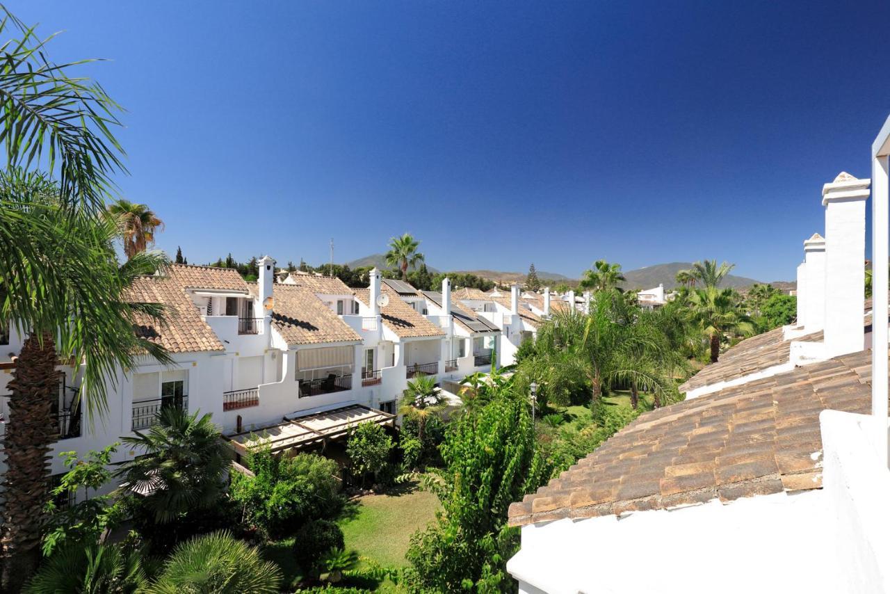 Unique Townhouse In Front Of Puerto Banus Apartment Marbella Exterior photo