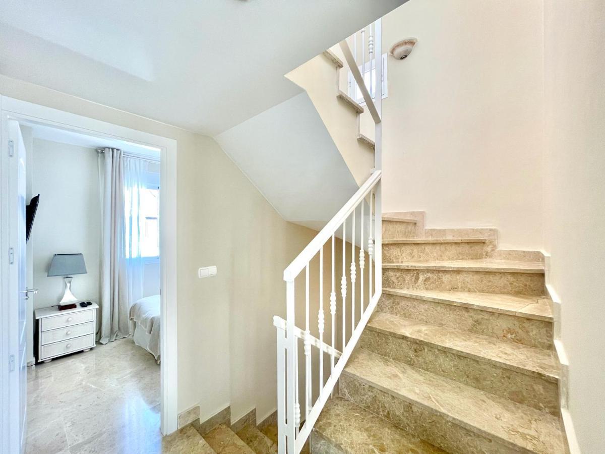 Unique Townhouse In Front Of Puerto Banus Apartment Marbella Exterior photo